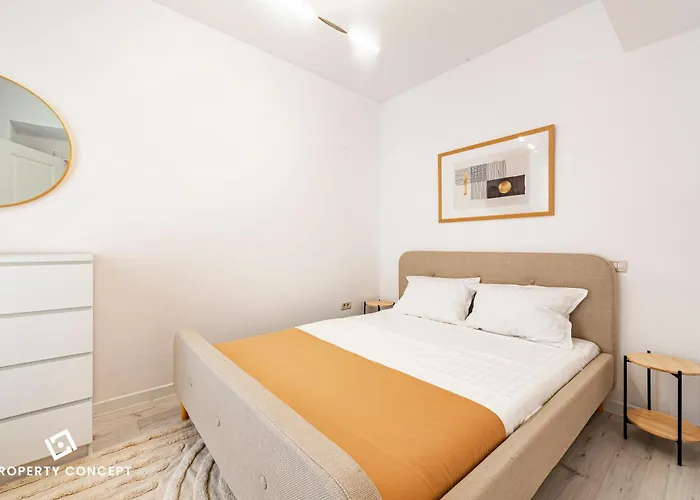 1023 Apartment